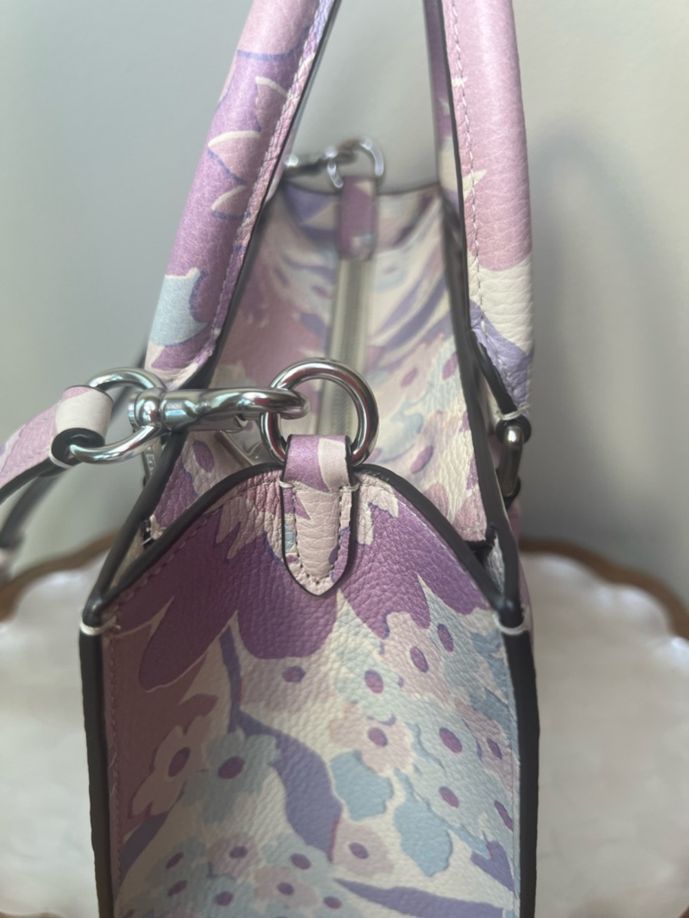 Coach Maggie Small Tote Floral Print Pebbled Leather Purple Ivory Crossbody EUC - Picture 10 of 16